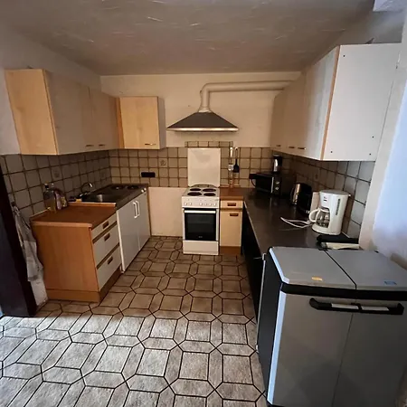 Guentersen Nahe Goettingen アパート *